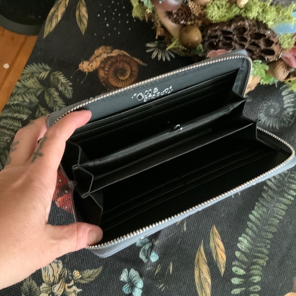 NWOT plague dr large wallet/pocketbook - Picture 3 of 3